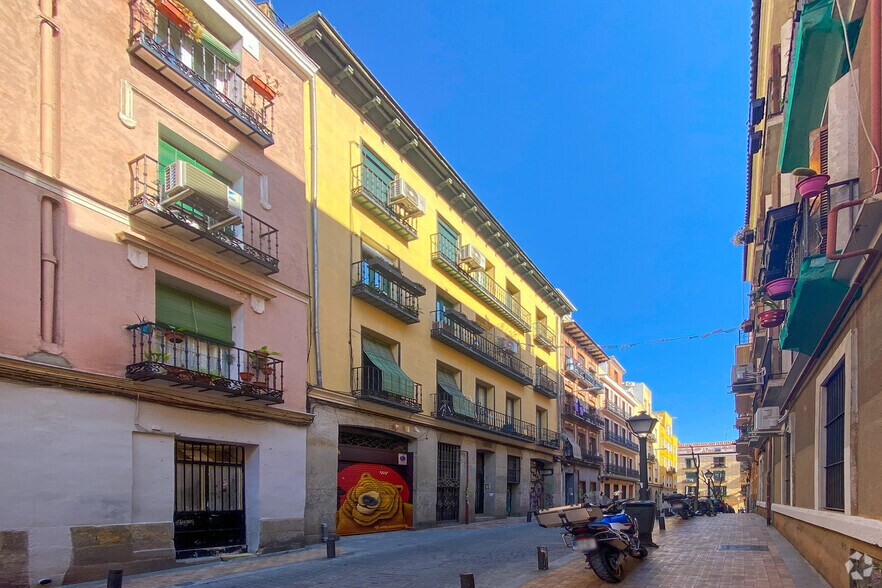 Multifamily in Madrid, Madrid for sale - Primary Photo - Image 1 of 1
