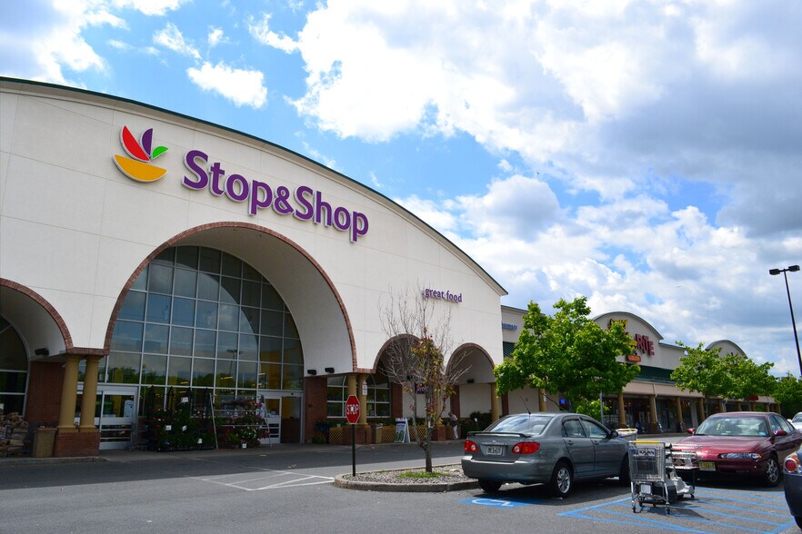 2360 Lakewood Rd, Toms River, NJ 08755