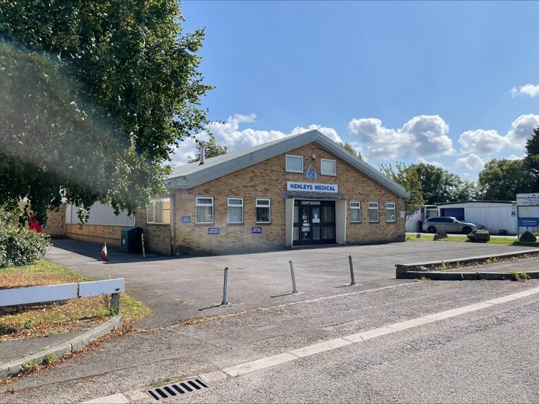 1 Headquarters Rd, Westbury for sale - Building Photo - Image 3 of 11