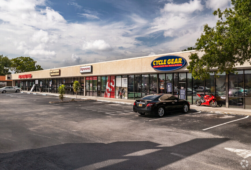 7201-7261 US Highway 19 N, Pinellas Park, FL for lease - Building Photo - Image 3 of 4