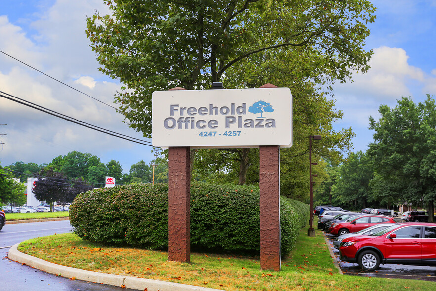 4251 US Highway 9, Freehold, NJ for sale - Primary Photo - Image 1 of 1