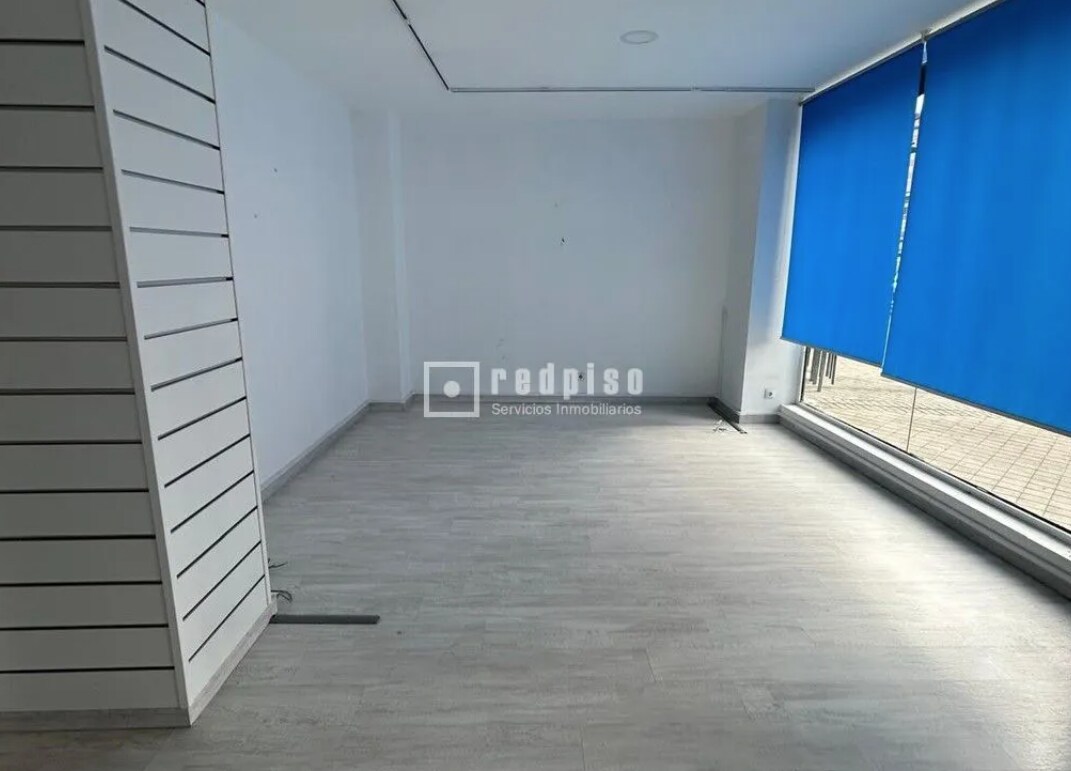 Móstoles, MAD 28937 - Unit 1 - - Interior Photo - Image 2 of 8