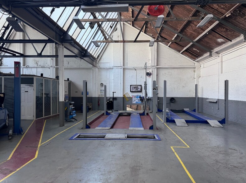 5-7 Cheston Rd, Birmingham for sale - Interior Photo - Image 2 of 11