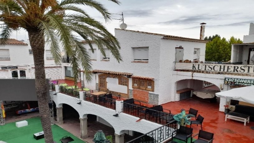 Passatge Moxo, 1, Castelló d'Empúries, Gerona for lease - Building Photo - Image 2 of 3