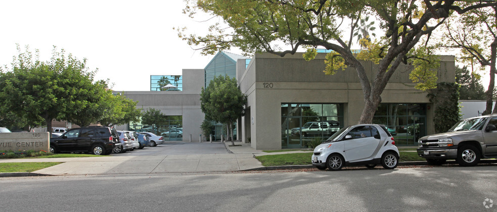 110-120 W Bellevue Dr, Pasadena, CA for lease - Building Photo - Image 3 of 8