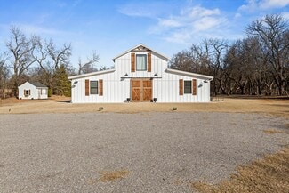 More details for 18186 State Highway 74B, Washington, OK - Flex for Sale
