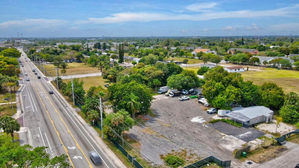 2160 NW 24th St, Fort Lauderdale, FL for sale - Building Photo - Image 1 of 53