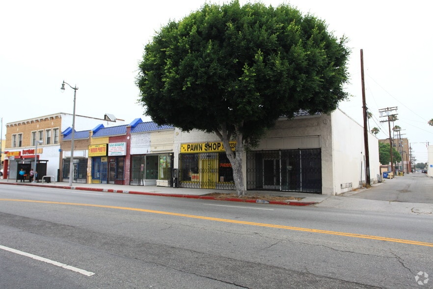 101-113 E Anaheim St, Wilmington, CA for lease - Building Photo - Image 2 of 8