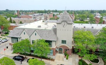 225 E Deerpath, Lake Forest, IL for lease Building Photo- Image 2 of 4