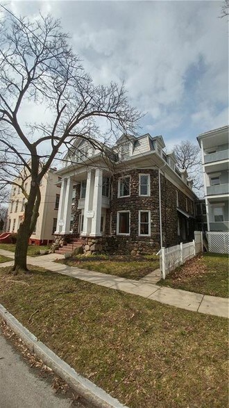 6 Gorham St, Canandaigua, NY for sale - Building Photo - Image 1 of 1