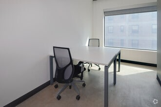 5113 S Harper Ave, Chicago, IL for lease Building Photo- Image 2 of 2