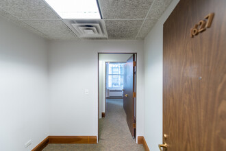 30 N Michigan Ave, Chicago, IL for lease Interior Photo- Image 2 of 3