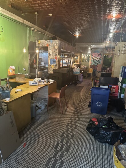 68 Clinton St, New York, NY for lease - Interior Photo - Image 2 of 14