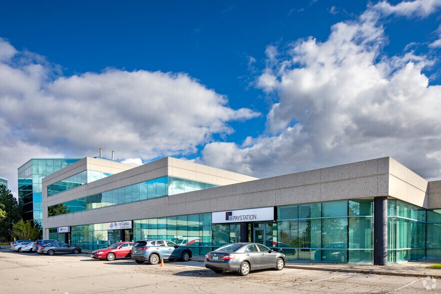 6345 Dixie Rd, Mississauga, ON for lease - Building Photo - Image 3 of 9