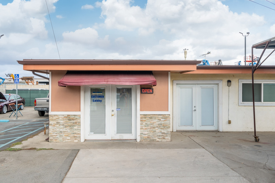 2819 E South St, Long Beach, CA for sale - Building Photo - Image 1 of 1