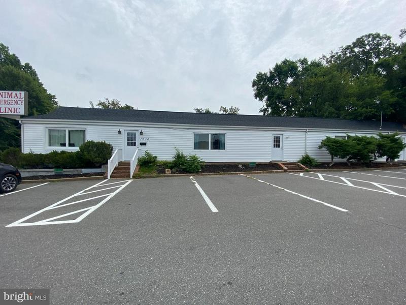 1210 Snowden St, Fredericksburg, VA for lease Building Photo- Image 1 of 12