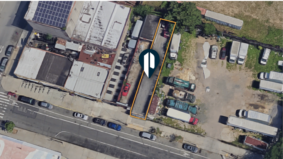 861 Dean St, Brooklyn, NY for lease - Primary Photo - Image 1 of 2