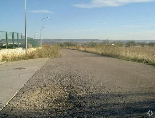 Land in Yunquera de Henares, Guadalajara for sale - Building Photo - Image 2 of 6