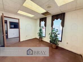 5512 Fort Henry Dr, Colonial Heights, TN for lease Building Photo- Image 2 of 18