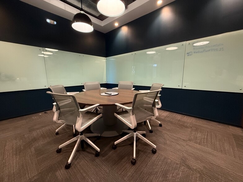 22211 W Interstate 10, San Antonio, TX for lease - Interior Photo - Image 3 of 10