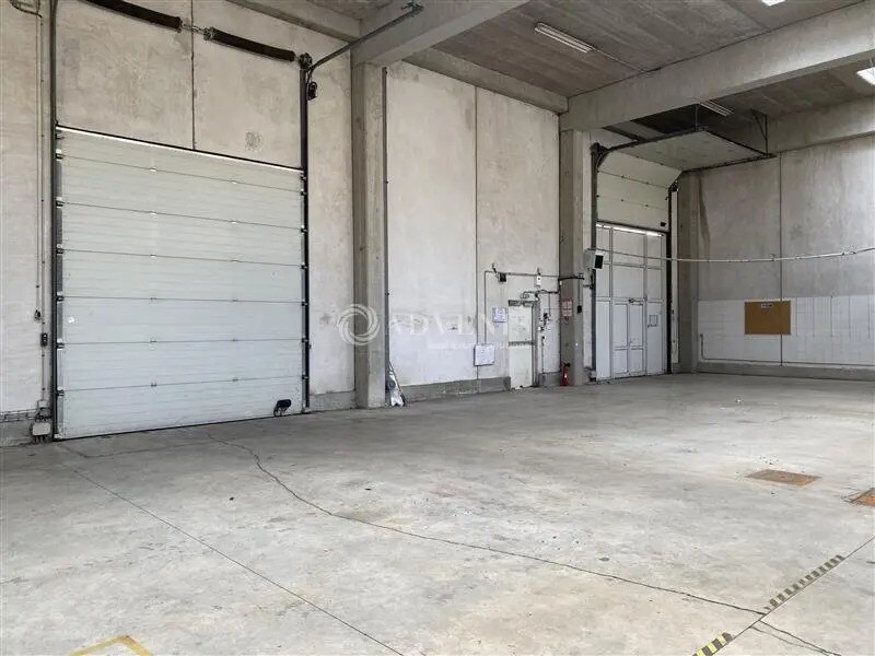 Flex in Vitry-sur-Seine for lease Building Photo- Image 1 of 36