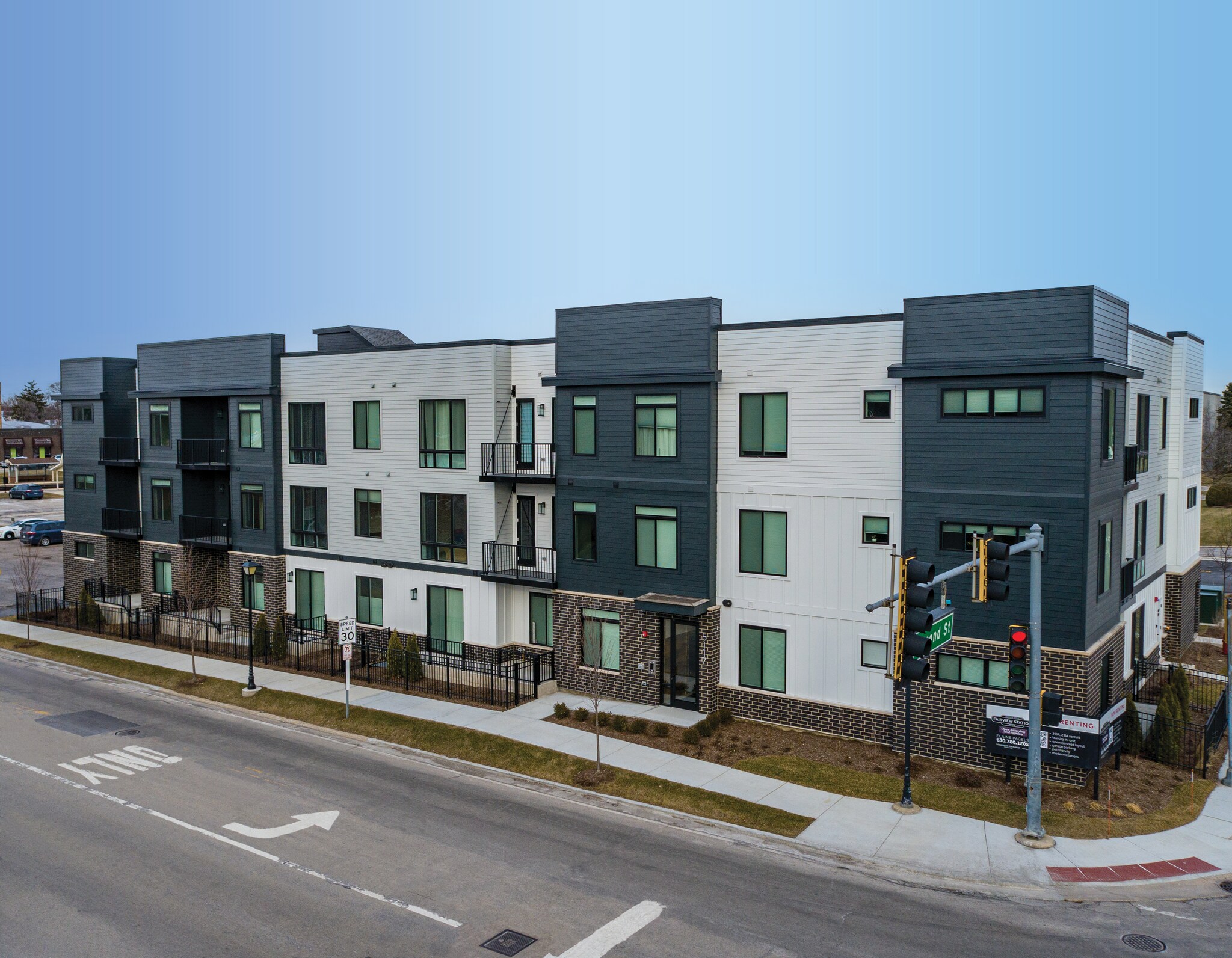 5117 Fairview Ave, Downers Grove, IL 60515