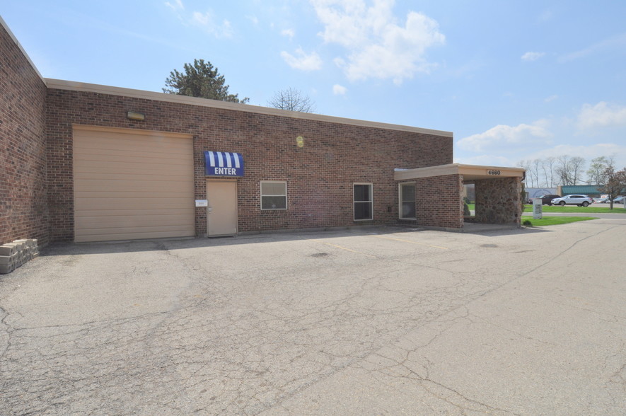 4660-4668 Gateway Cir, Kettering, OH for sale - Building Photo - Image 1 of 1