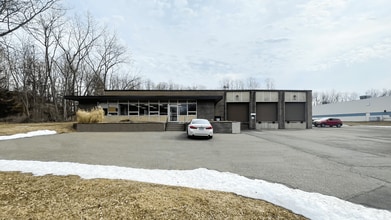 9 Britton Dr, Bloomfield, CT for lease Building Photo- Image 1 of 10