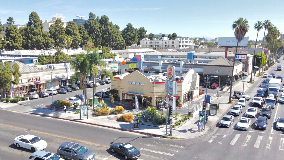 7055-7077 W Sunset Blvd, Los Angeles, CA for lease - Primary Photo - Image 1 of 5