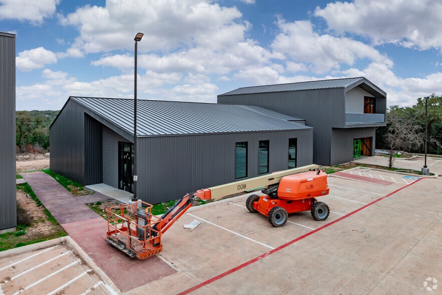 Blanco Office Park portfolio of 6 properties for sale on LoopNet.com - Building Photo - Image 2 of 6