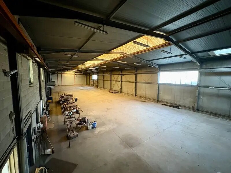 Flex in Cuvilly for sale Building Photo- Image 1 of 7