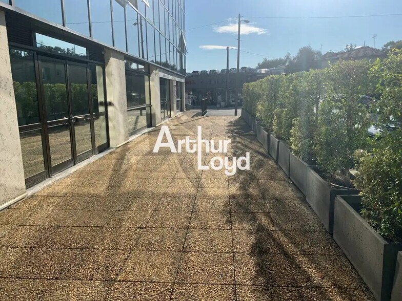 Office in SOPHIA ANTIPOLIS for lease - Building Photo - Image 2 of 5
