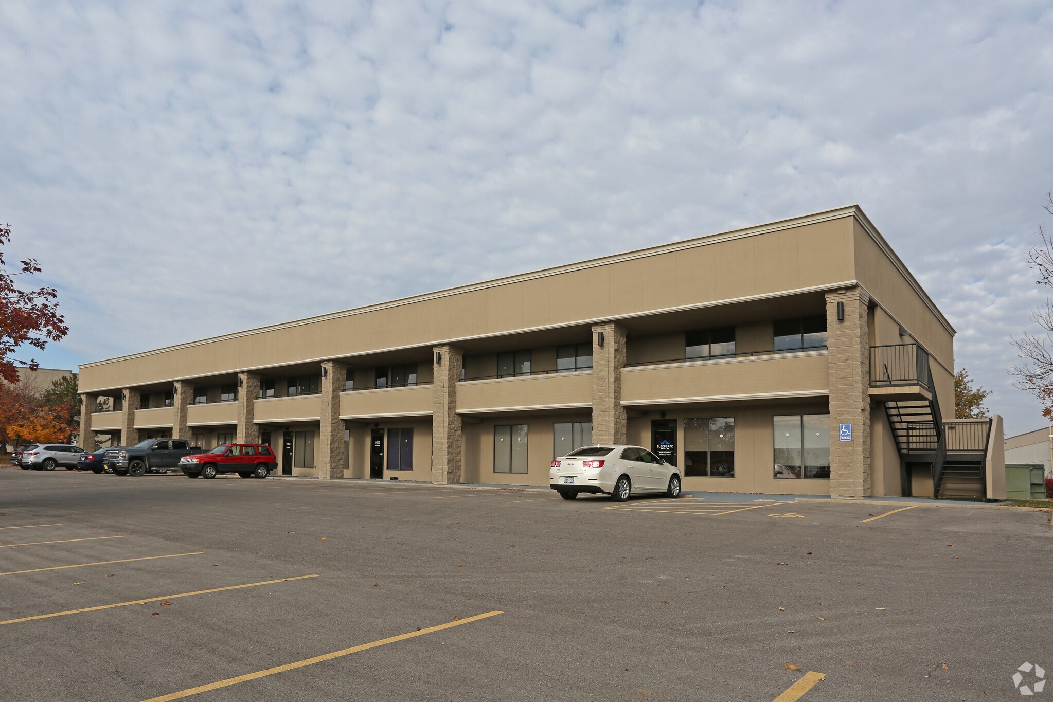 11300-11308 Strang Line Rd, Lenexa, KS for sale Primary Photo- Image 1 of 1