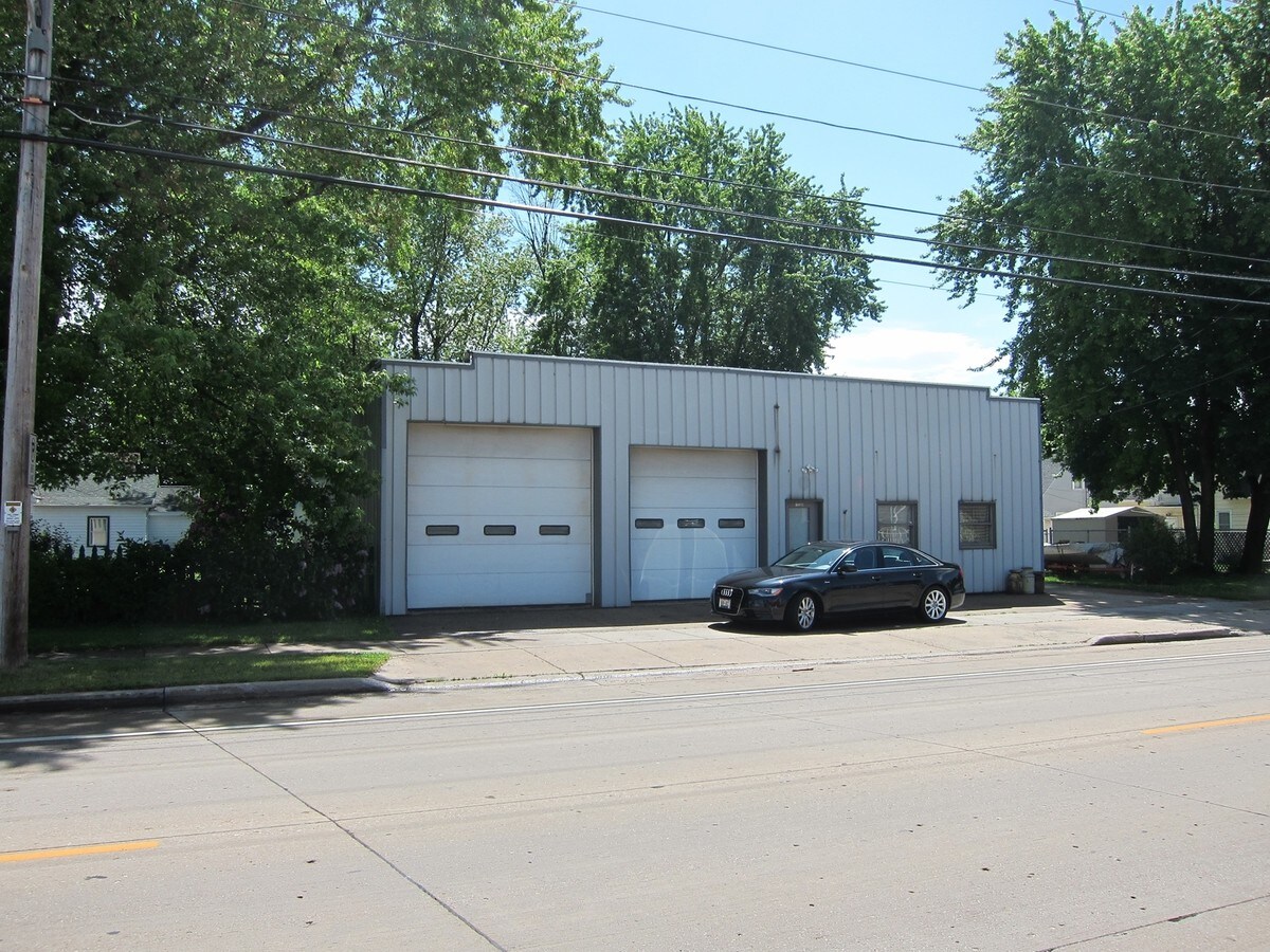 1120 N Mason St, Appleton, WI 54914