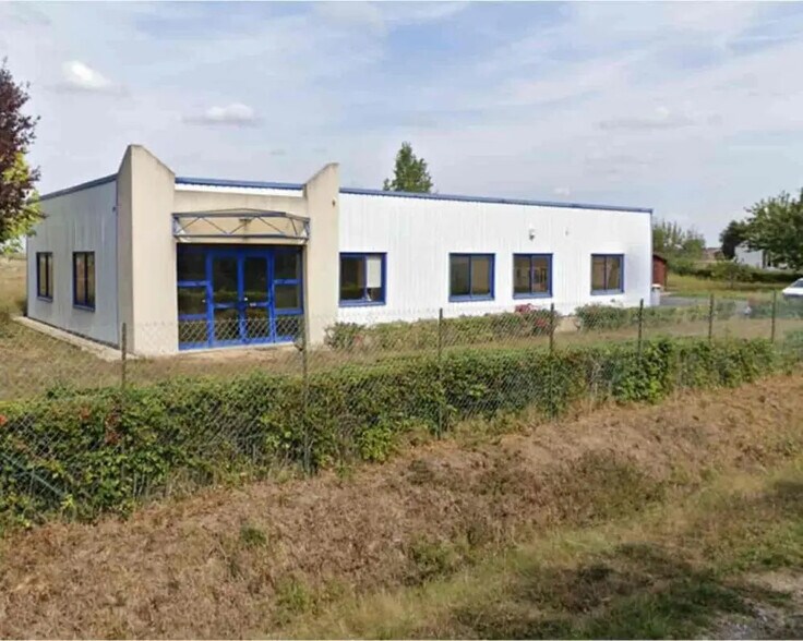 Flex in Villeroy for lease - Building Photo - Image 1 of 1