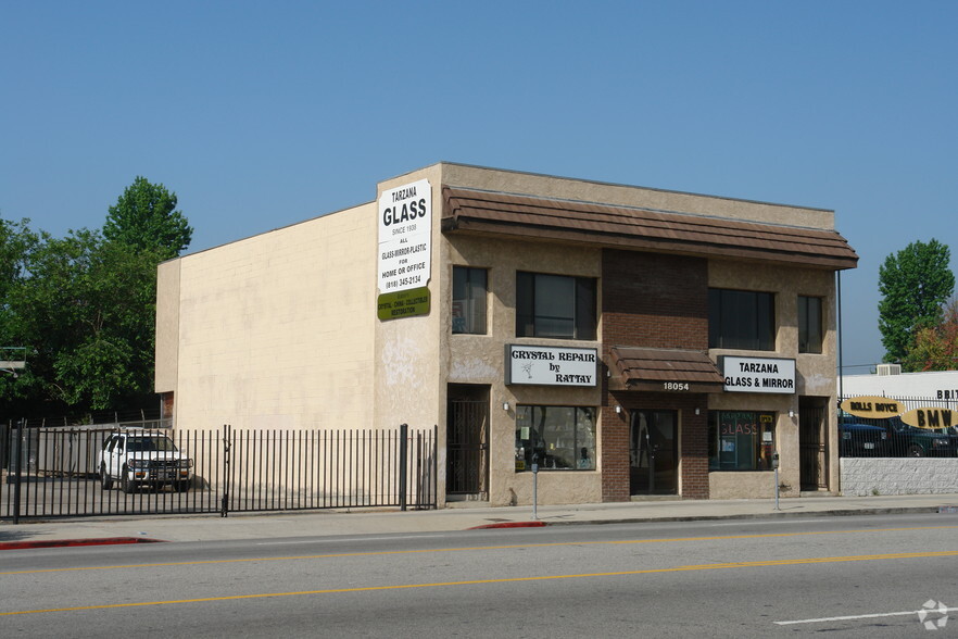 18054 Ventura Blvd, Tarzana, CA for lease - Building Photo - Image 2 of 11