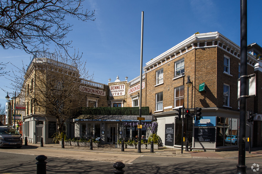 7-9 Battersea Sq, London for lease - Primary Photo - Image 1 of 3