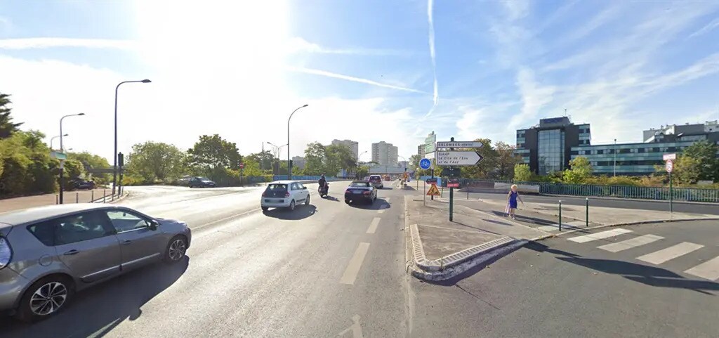 Retail in Colombes for lease Building Photo- Image 1 of 6