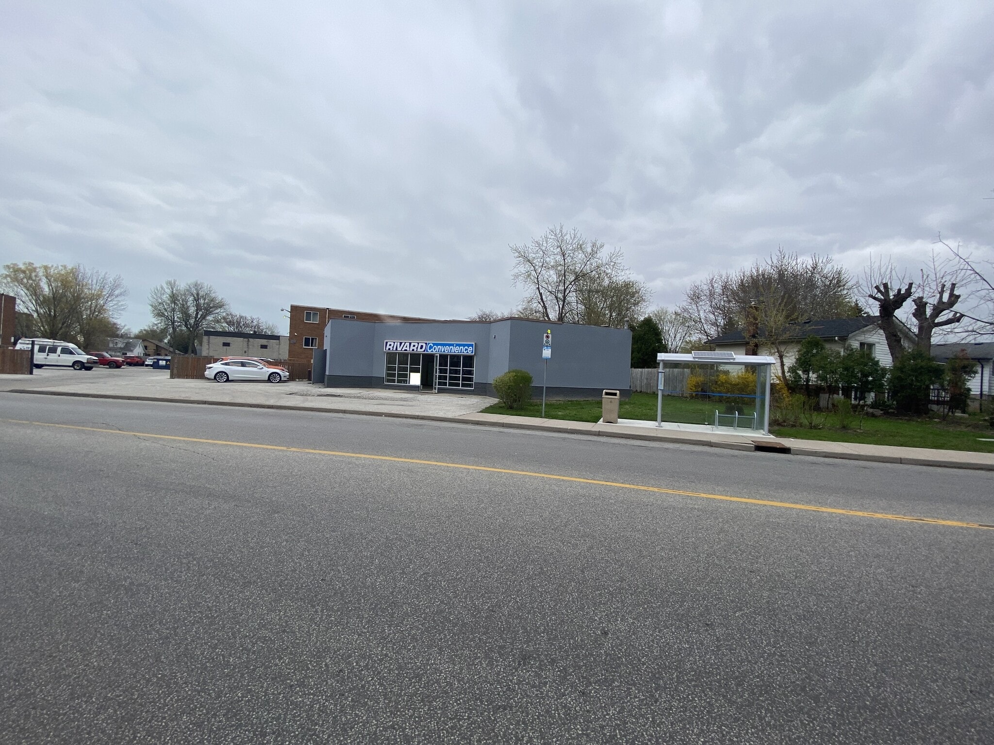 2496 Rivard Av, Windsor, ON for sale Primary Photo- Image 1 of 1