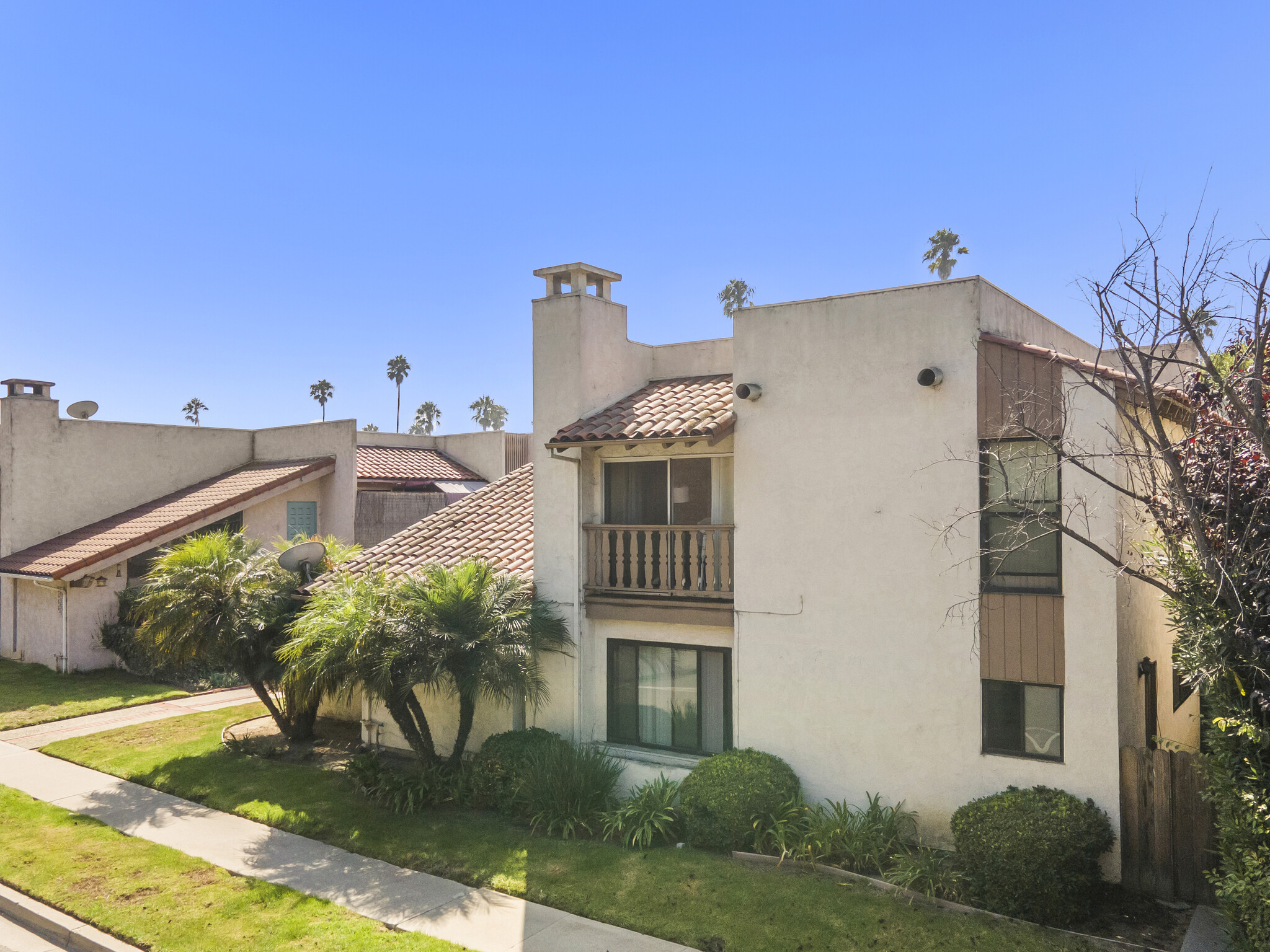 2621 Harbor Blvd, Ventura, CA for sale Building Photo- Image 1 of 19