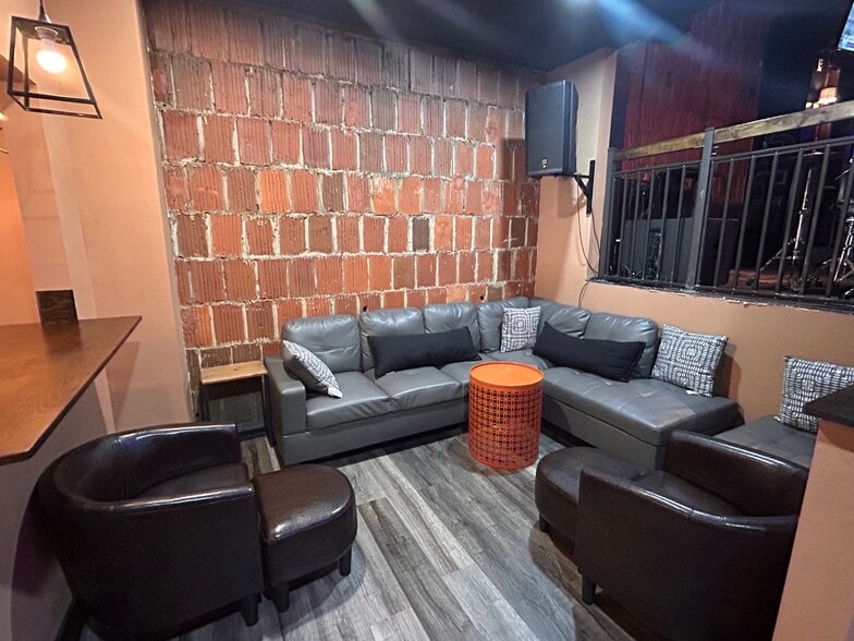 21 N 6th St, Haines City, FL for lease - Building Photo - Image 3 of 12