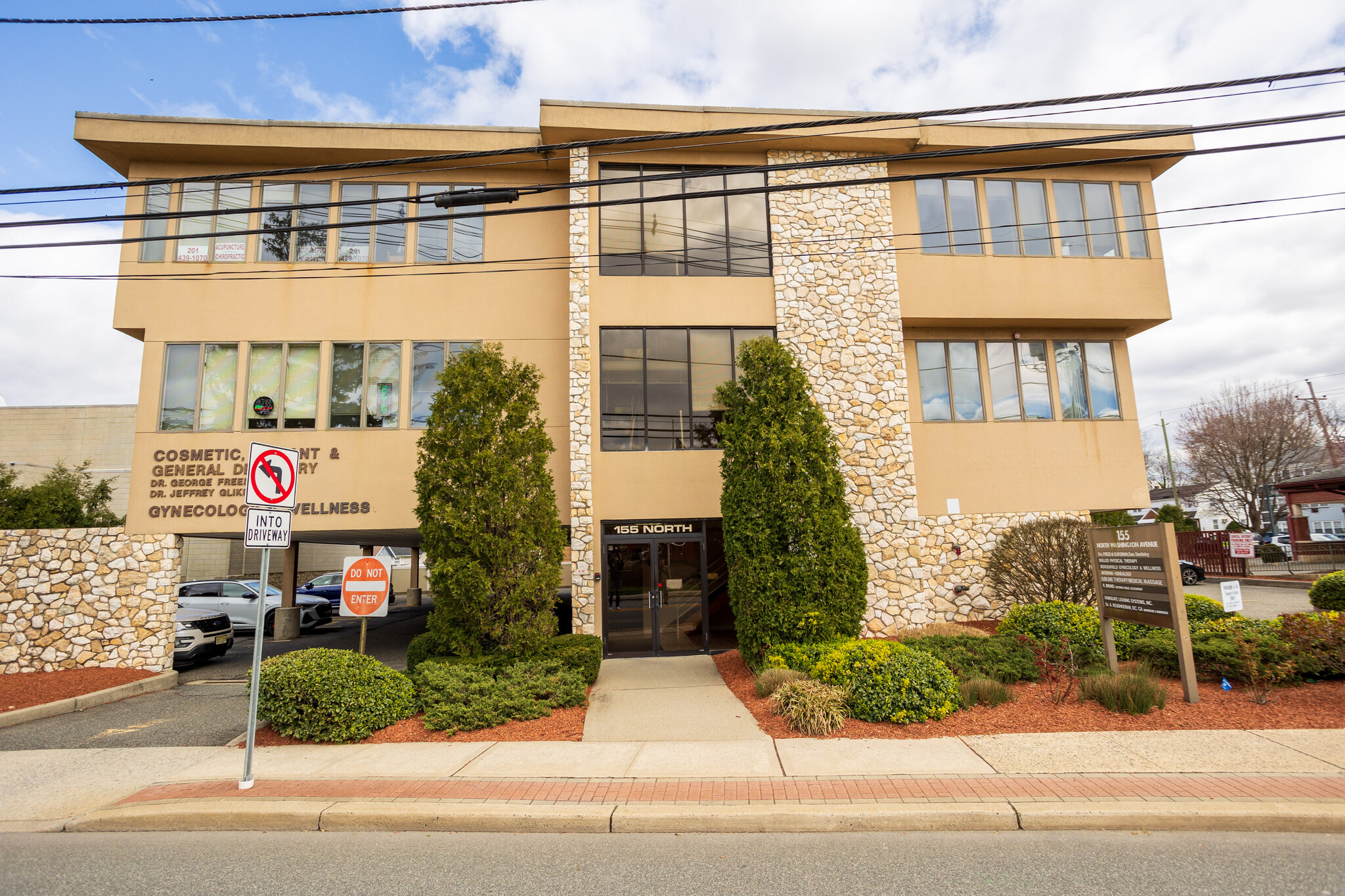 155 Washington Ave N, Bergenfield, NJ for lease Building Photo- Image 1 of 5