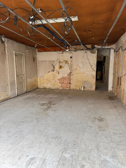 Retail in Bordeaux for sale - Interior Photo - Image 3 of 4