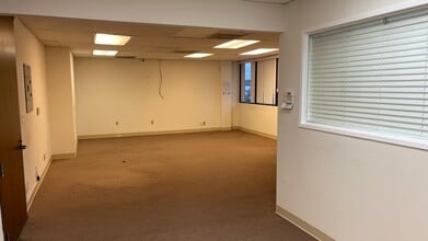 22122-22126 Sherman Way, Canoga Park, CA for lease Interior Photo- Image 2 of 5