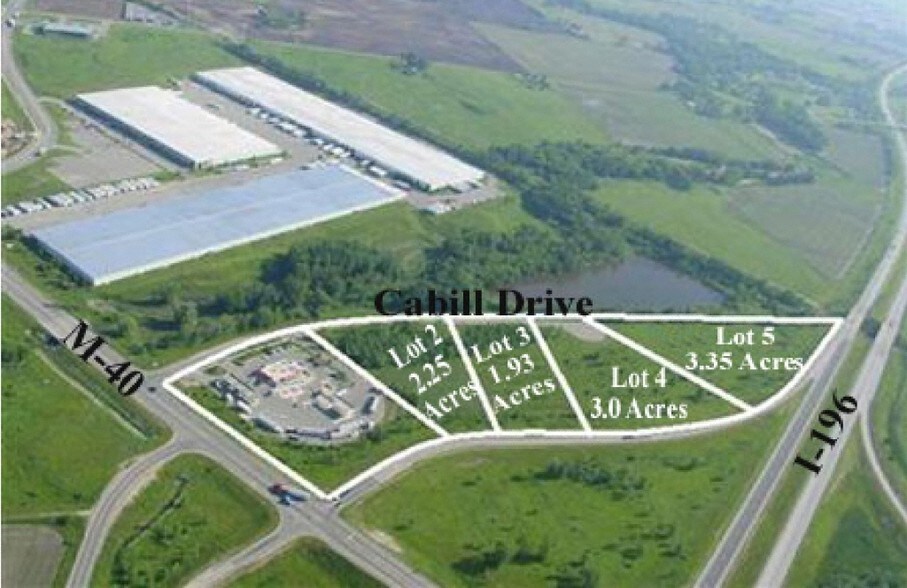 842 Cabill Dr, Holland, MI for sale - Building Photo - Image 2 of 7