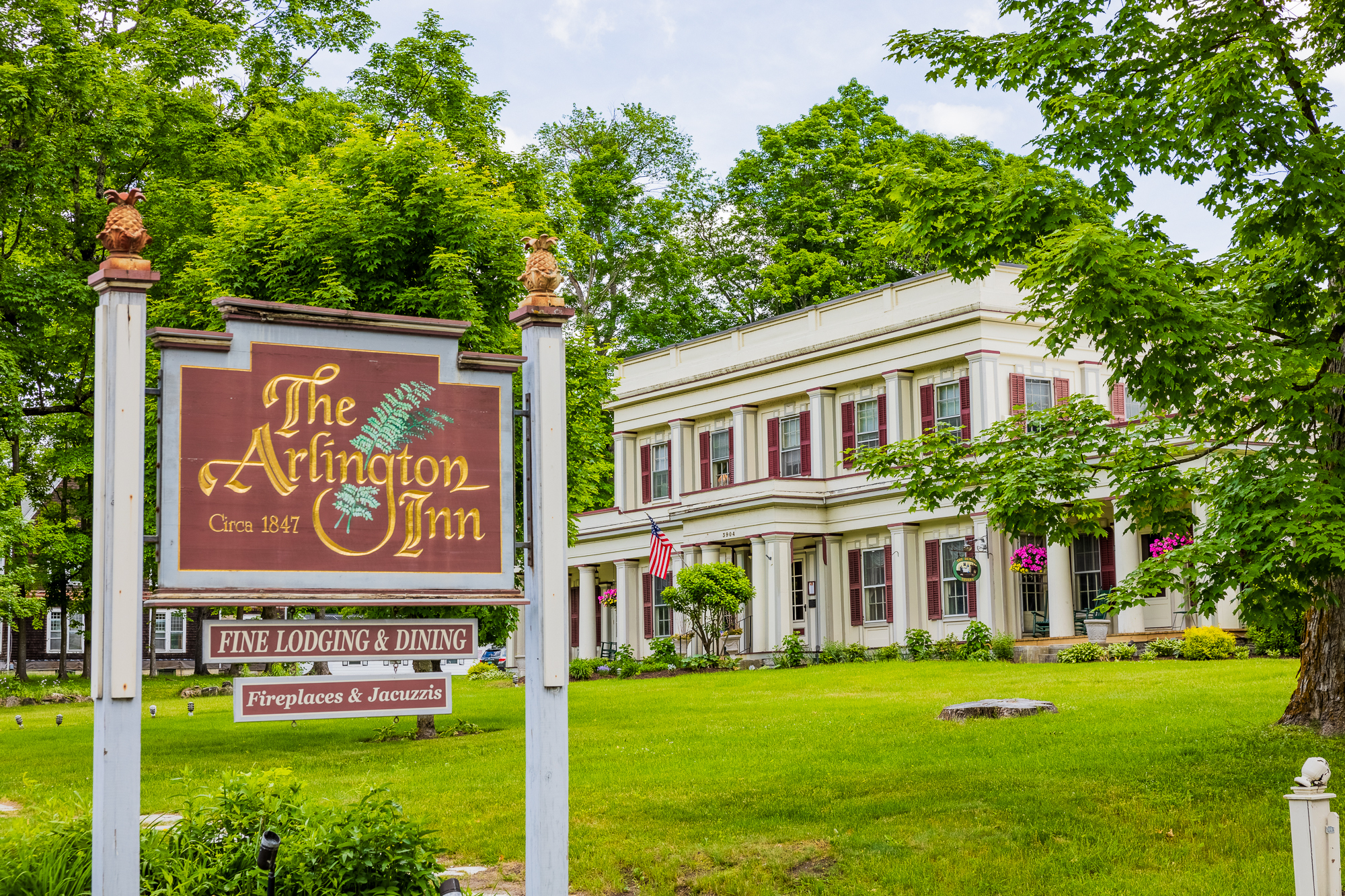 3904 Vt Route 7A, Arlington, VT for sale Primary Photo- Image 1 of 12