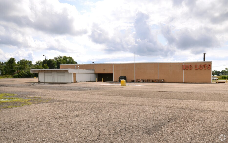 1170 Central Ave, Dunkirk, NY for lease - Building Photo - Image 2 of 4