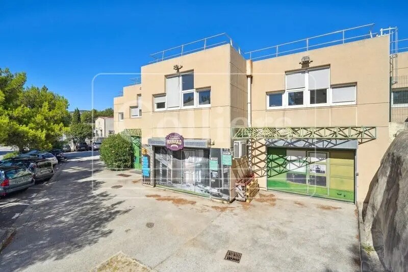 219 Avenue Du Serpolet, La Ciotat for sale - Building Photo - Image 3 of 15