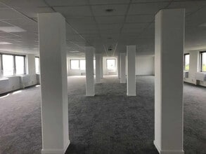 9 Rue Des 3 Soeurs, Villepinte for lease Building Photo- Image 1 of 2