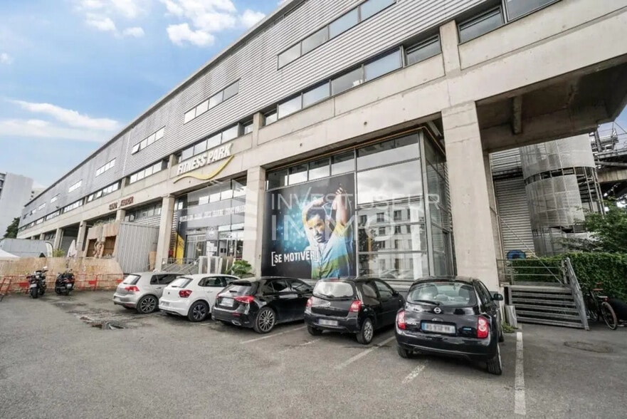Office in Pantin for lease - Building Photo - Image 1 of 6